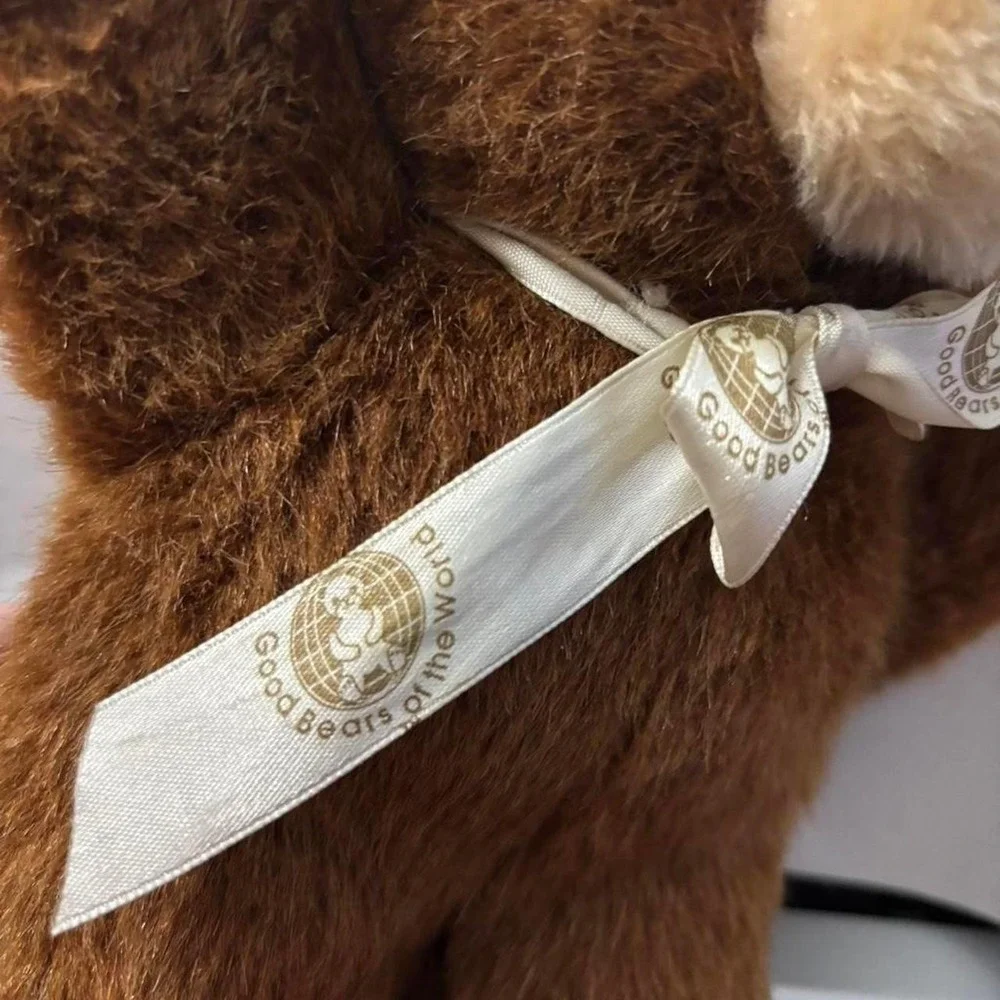Good Bears of the World brown teddy bear 1984 vintage.